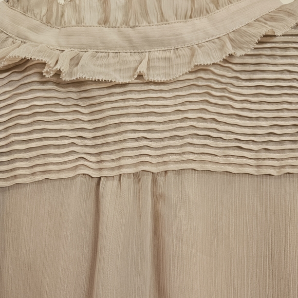Women's Ruffled Sleeveless Top - Cream - Picture 5 of 7